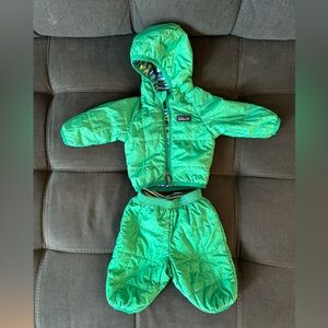 Patagonia reversible baby puff ball two piece jacket and pant - size 3-6 months